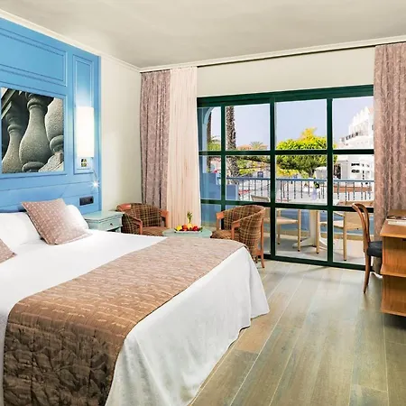 ホテル アドリアン ホテルス コロン グアナハニ（大人専用） 4*