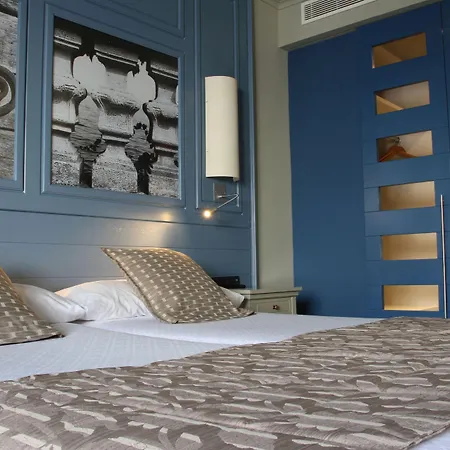 アドリアン ホテルス コロン グアナハニ（大人専用）