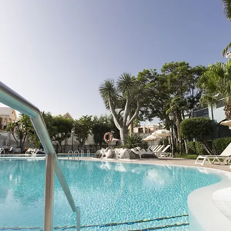 アドリアン ホテルス コロン グアナハニ（大人専用）