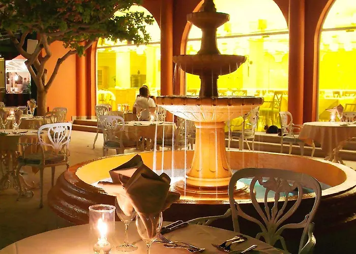 Adrian Colon Guanahani Adultos Only מלון